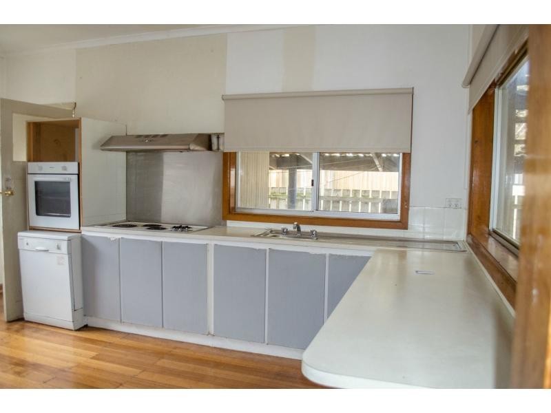 1 Fisher Terrace, Lang Lang VIC 3984