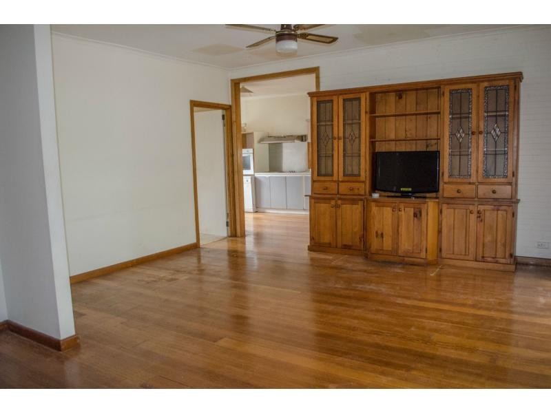 1 Fisher Terrace, Lang Lang VIC 3984