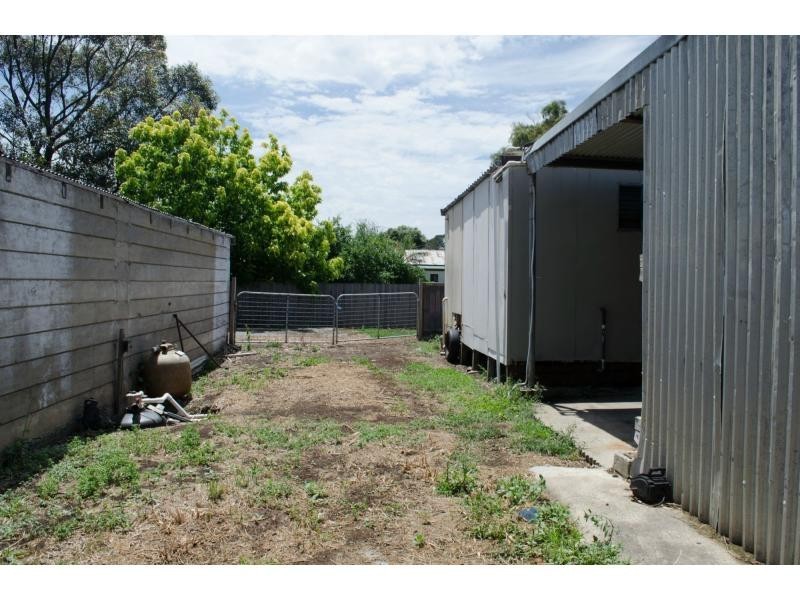 1 Fisher Terrace, Lang Lang VIC 3984