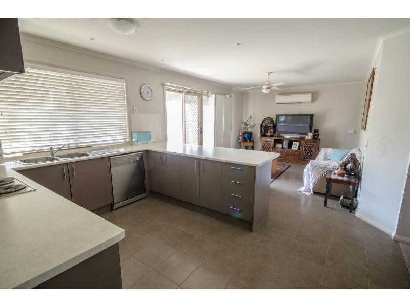 15 Blackfish Drive, Koo Wee Rup VIC 3981