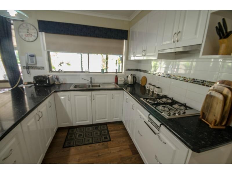 6 Davis Street, Nyora VIC 3987