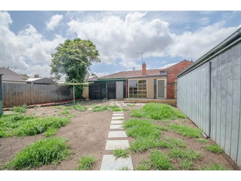 20 Sybella Avenue, Koo Wee Rup VIC 3981