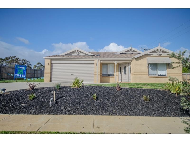 60 Rosebery Street, Lang Lang VIC 3984