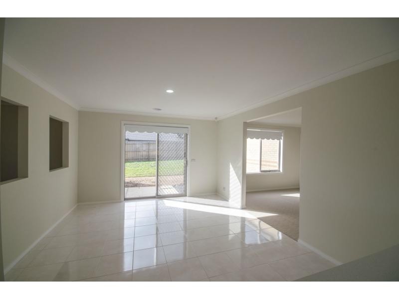 60 Rosebery Street, Lang Lang VIC 3984