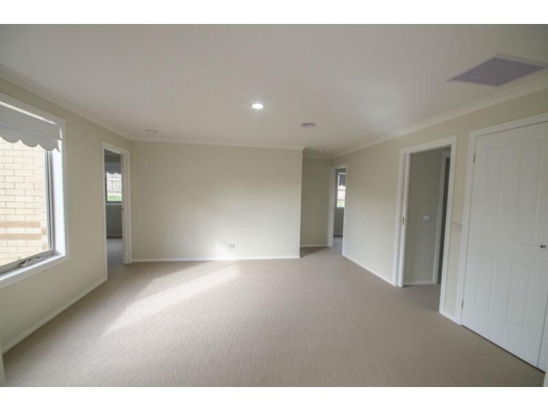 60 Rosebery Street, Lang Lang VIC 3984