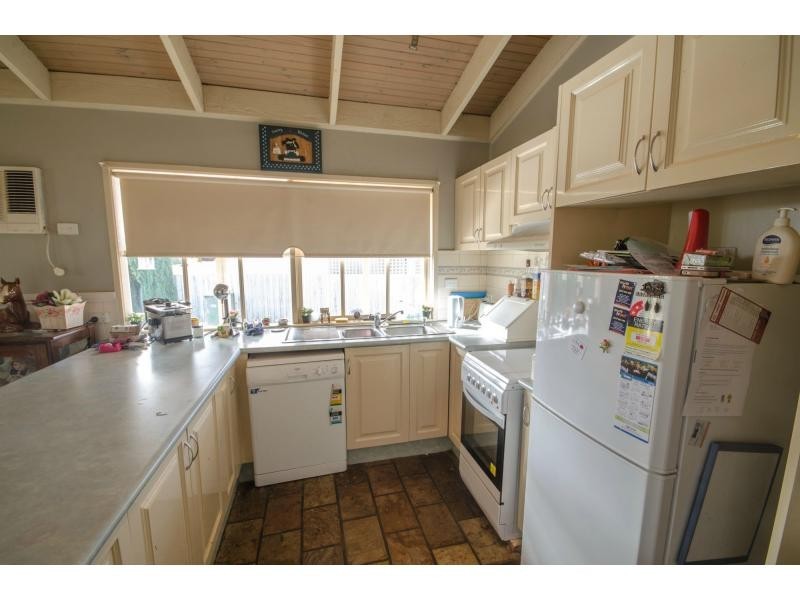 16 James Street, Lang Lang VIC 3984