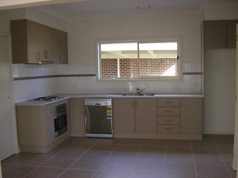 1/17 Salmon Street, Koo Wee Rup VIC 3981