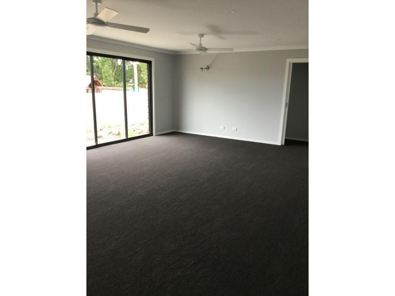 27 Charles Street, Koo Wee Rup VIC 3981