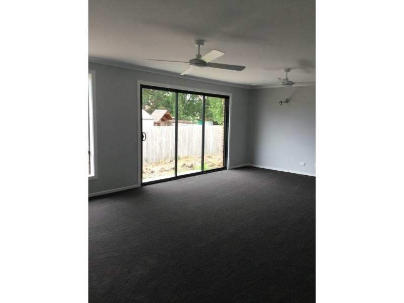 27 Charles Street, Koo Wee Rup VIC 3981