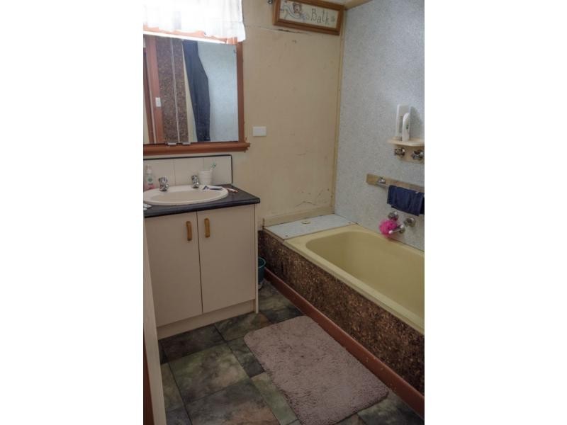 41 Henry Street, Koo Wee Rup VIC 3981