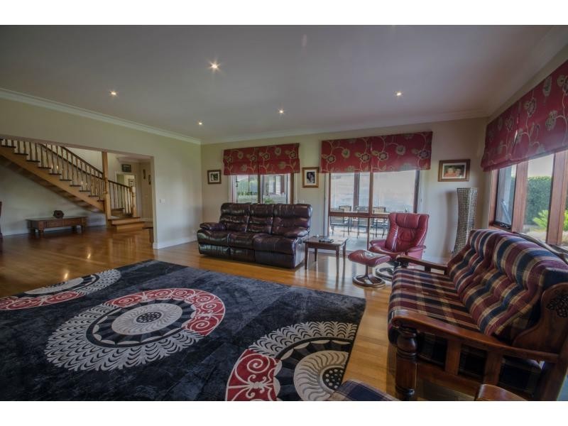 19 Supreme Close, Koo Wee Rup VIC 3981