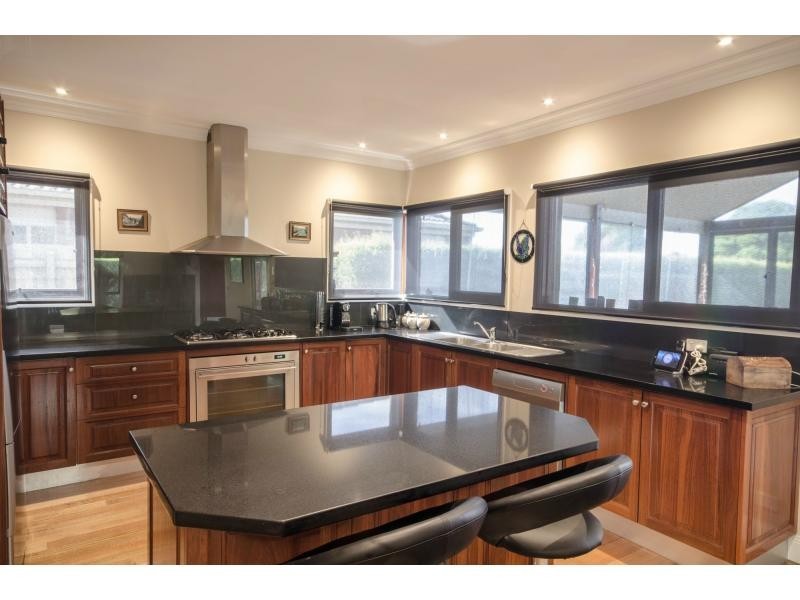 19 Supreme Close, Koo Wee Rup VIC 3981