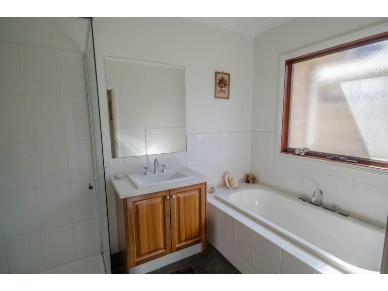 19 Supreme Close, Koo Wee Rup VIC 3981