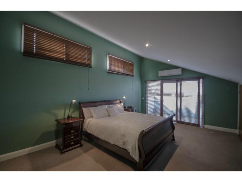 19 Supreme Close, Koo Wee Rup VIC 3981