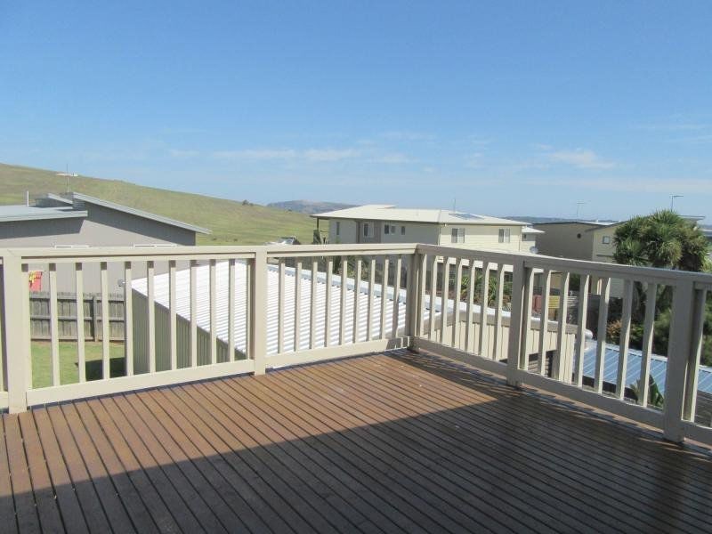 23 Halcyon Avenue, San Remo VIC 3925