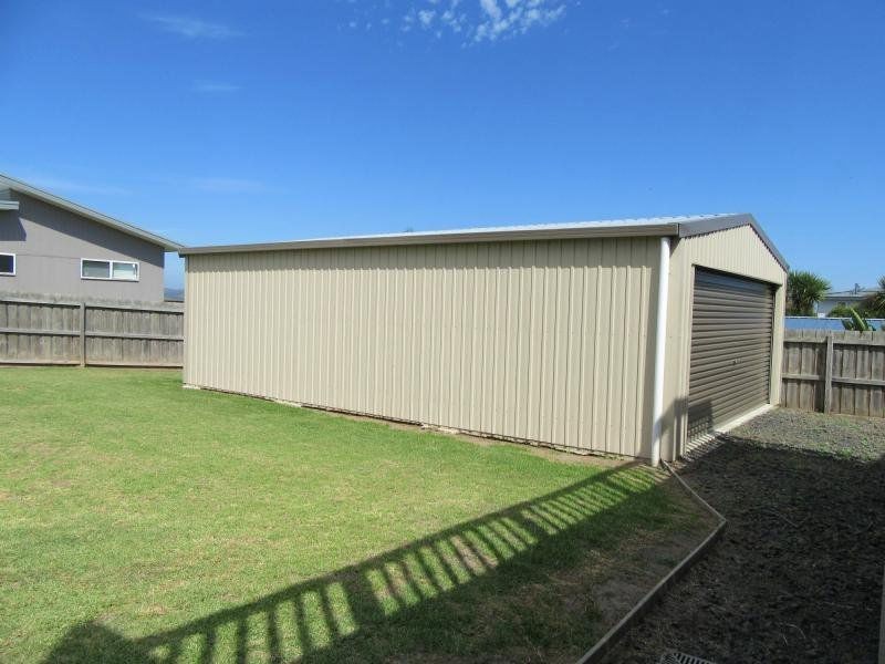 23 Halcyon Avenue, San Remo VIC 3925