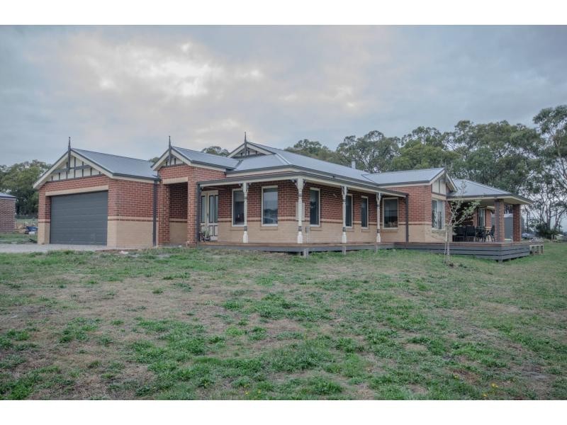 84 Follett Drive, Nyora VIC 3987