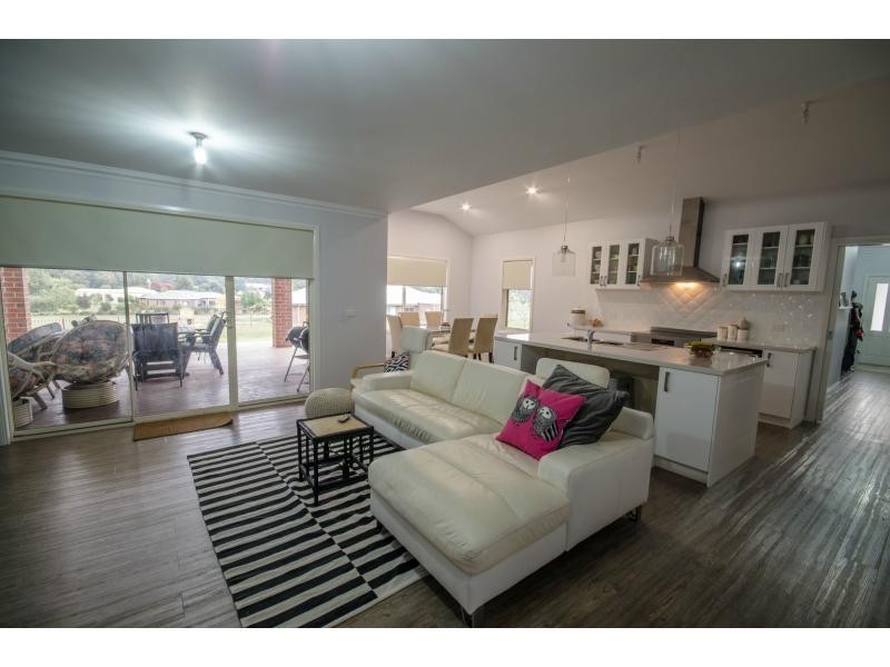 84 Follett Drive, Nyora VIC 3987