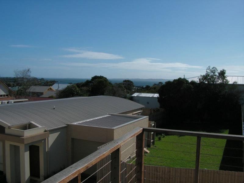 Unit 1/1-5 Wonthaggi Crescent, San Remo VIC 3925