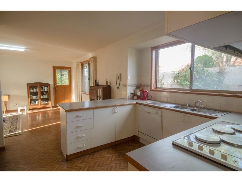 14 James Street, Lang Lang VIC 3984