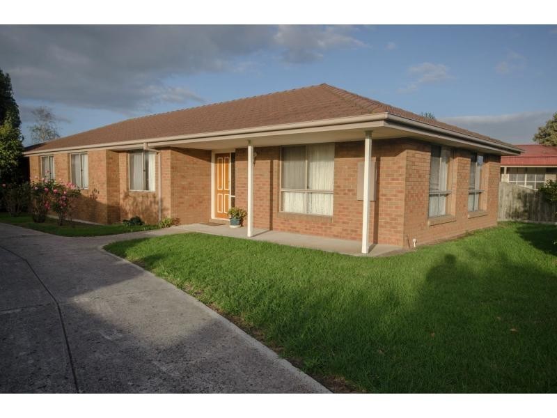 14 James Street, Lang Lang VIC 3984