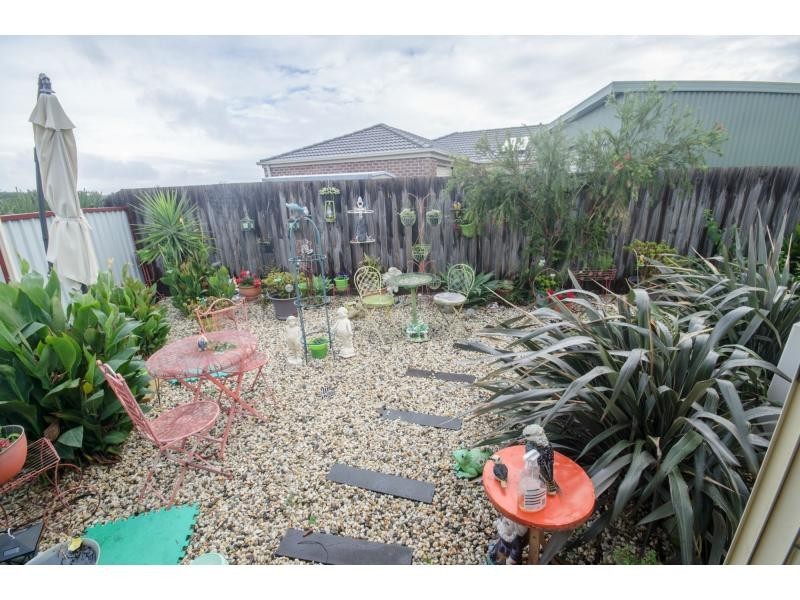 34 Bailey Boulevard, Koo Wee Rup VIC 3981