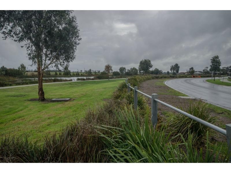 34 Bailey Boulevard, Koo Wee Rup VIC 3981