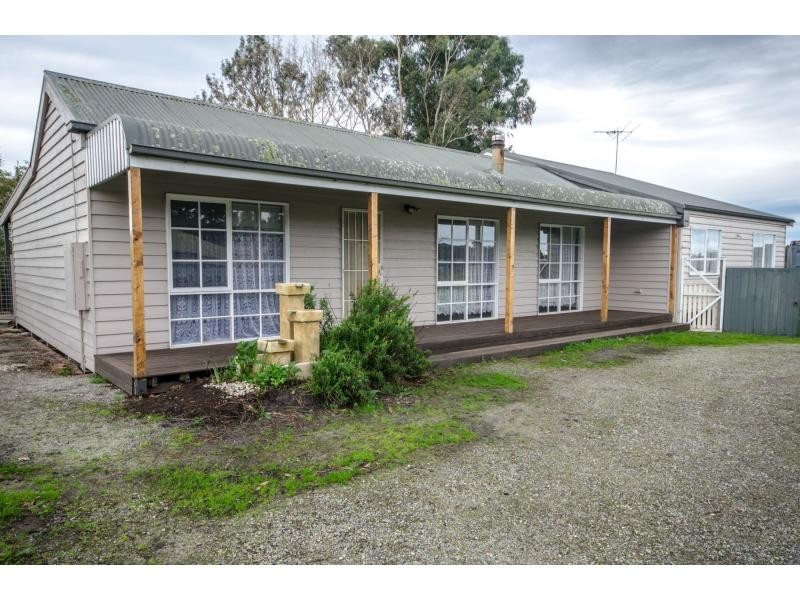 50 James Street, Lang Lang VIC 3984
