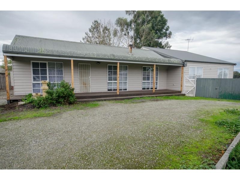 50 James Street, Lang Lang VIC 3984