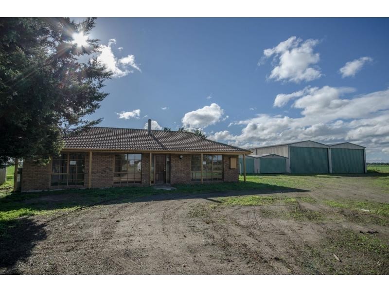 35 Factory Road, Yannathan VIC 3981