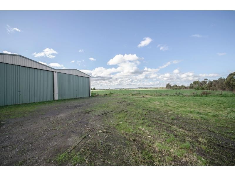 35 Factory Road, Yannathan VIC 3981
