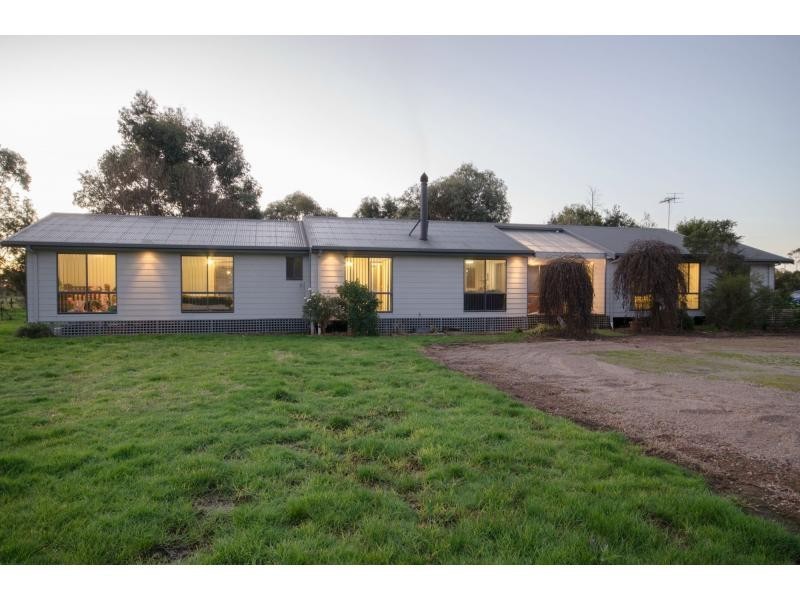 34 Station Street, Lang Lang VIC 3984