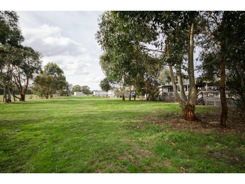 34 Station Street, Lang Lang VIC 3984