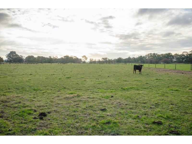 34 Station Street, Lang Lang VIC 3984