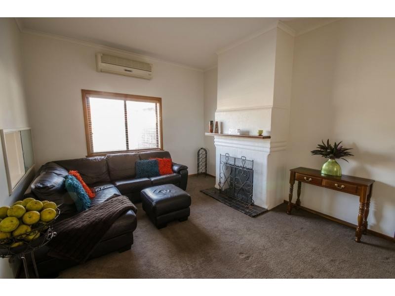 16 Gardner Street, Koo Wee Rup VIC 3981