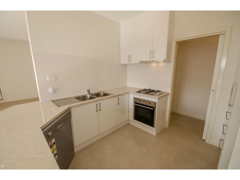 Unit 1/2 Salisbury Street, Lang Lang VIC 3984