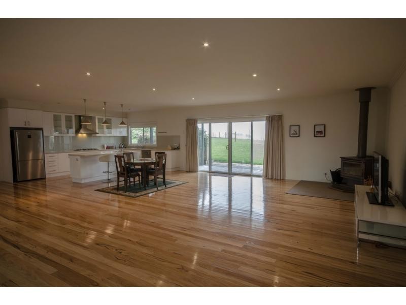 55 Henrys Road, Nyora VIC 3987