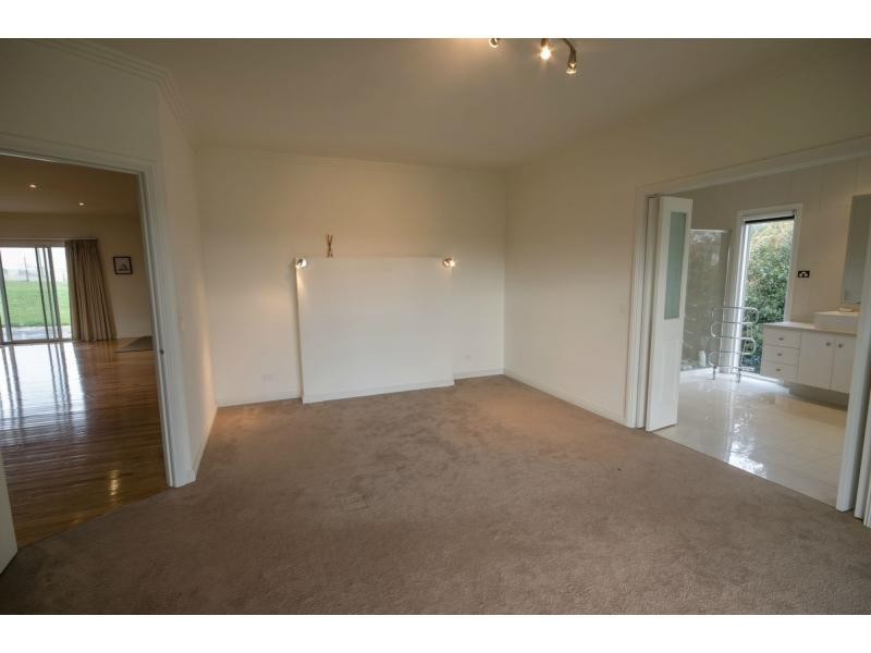 55 Henrys Road, Nyora VIC 3987