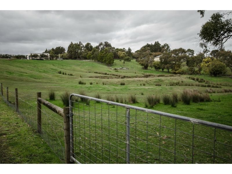 55 Henrys Road, Nyora VIC 3987