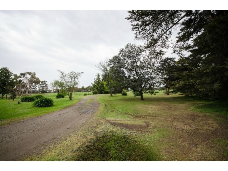350 South Yannathan Road, Yannathan VIC 3981