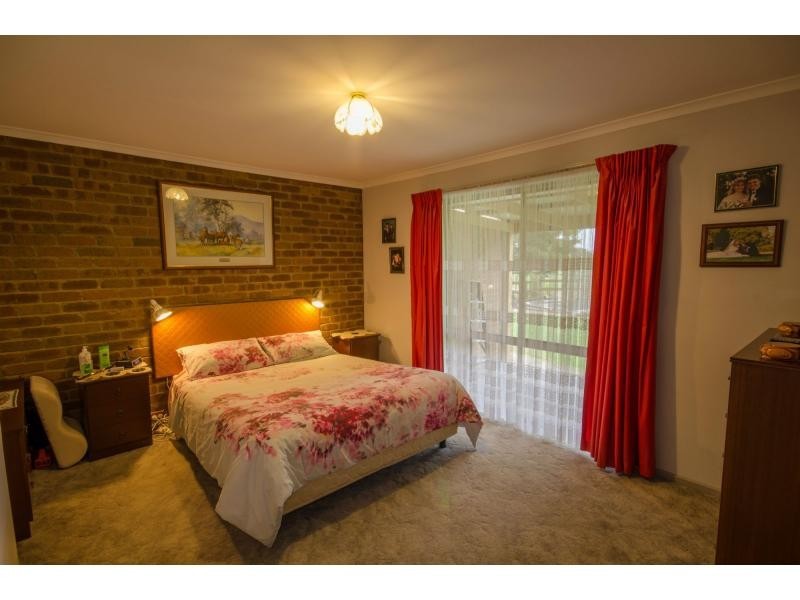 Pakenham South VIC 3810