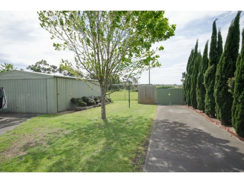 16 James Street, Lang Lang VIC 3984