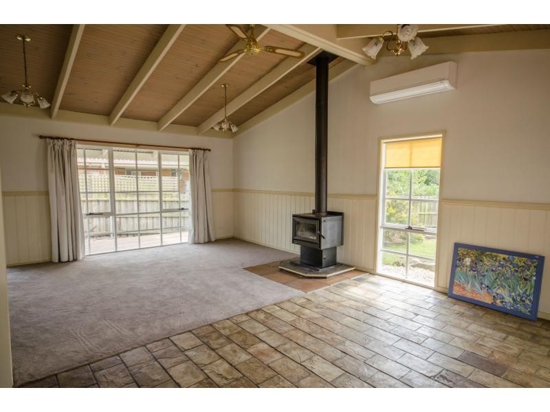 16 James Street, Lang Lang VIC 3984