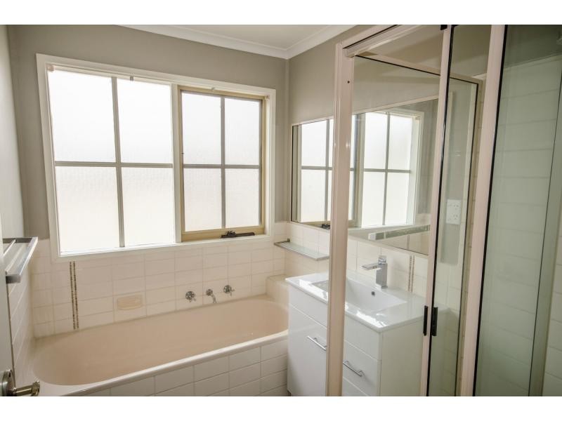 16 James Street, Lang Lang VIC 3984