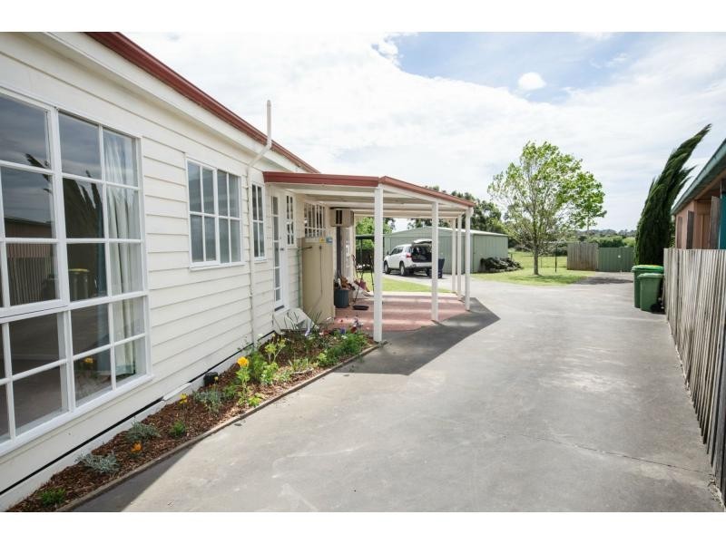 16 James Street, Lang Lang VIC 3984