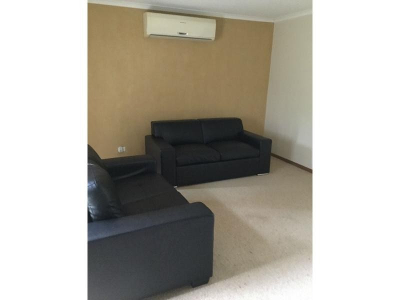 Unit 2/7 Alexandra Avenue, Koo Wee Rup VIC 3981