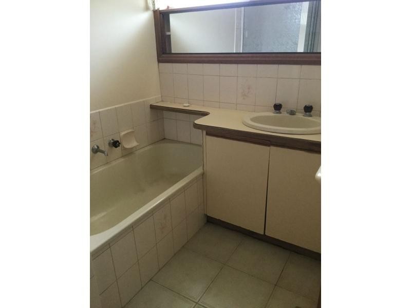 Unit 2/7 Alexandra Avenue, Koo Wee Rup VIC 3981