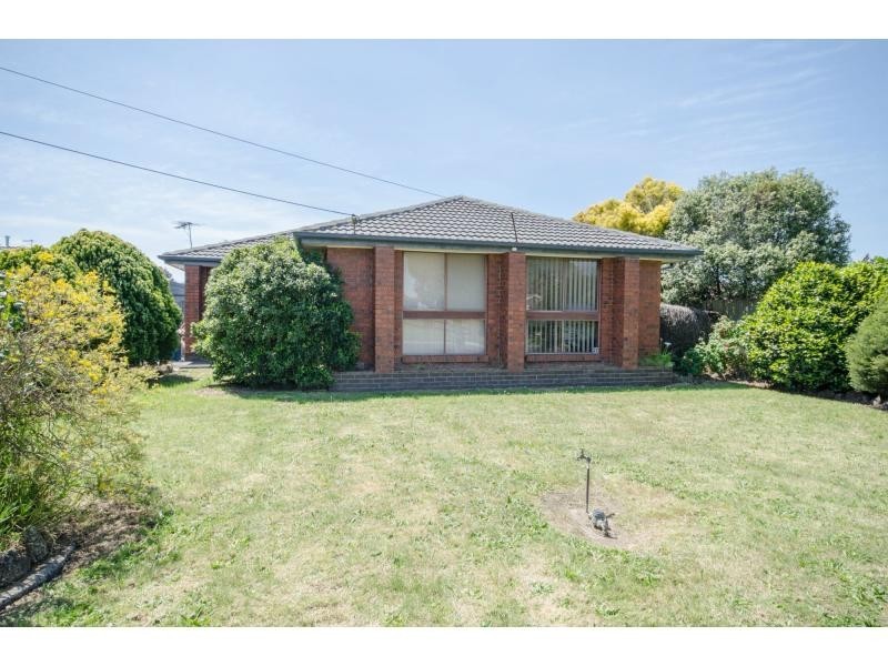 9 Acacia Court, Pakenham VIC 3810