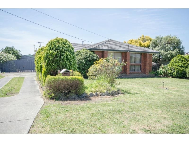 9 Acacia Court, Pakenham VIC 3810