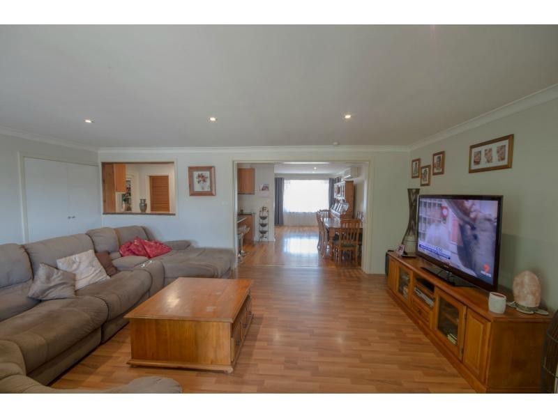 30 Henry Street, Koo Wee Rup VIC 3981